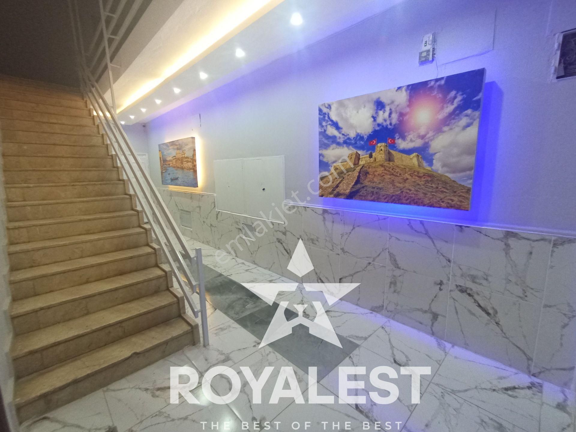 Royalest'ten Ara Kat Geniş Ve Bakımlı Full Yapılı 3+1