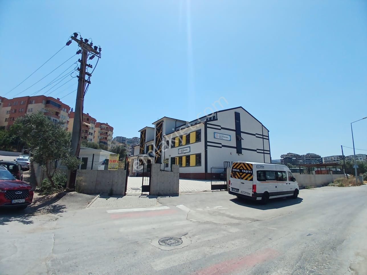 Mudanya Yeni Mahallede Satılık 2+1 Düz Ayak Daire