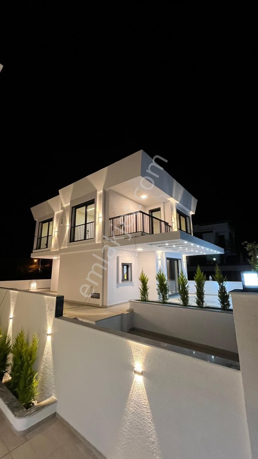 Didim Hisar Mahallesinde Tam Müstakil 4+1 Ayrı Mutfak Villa