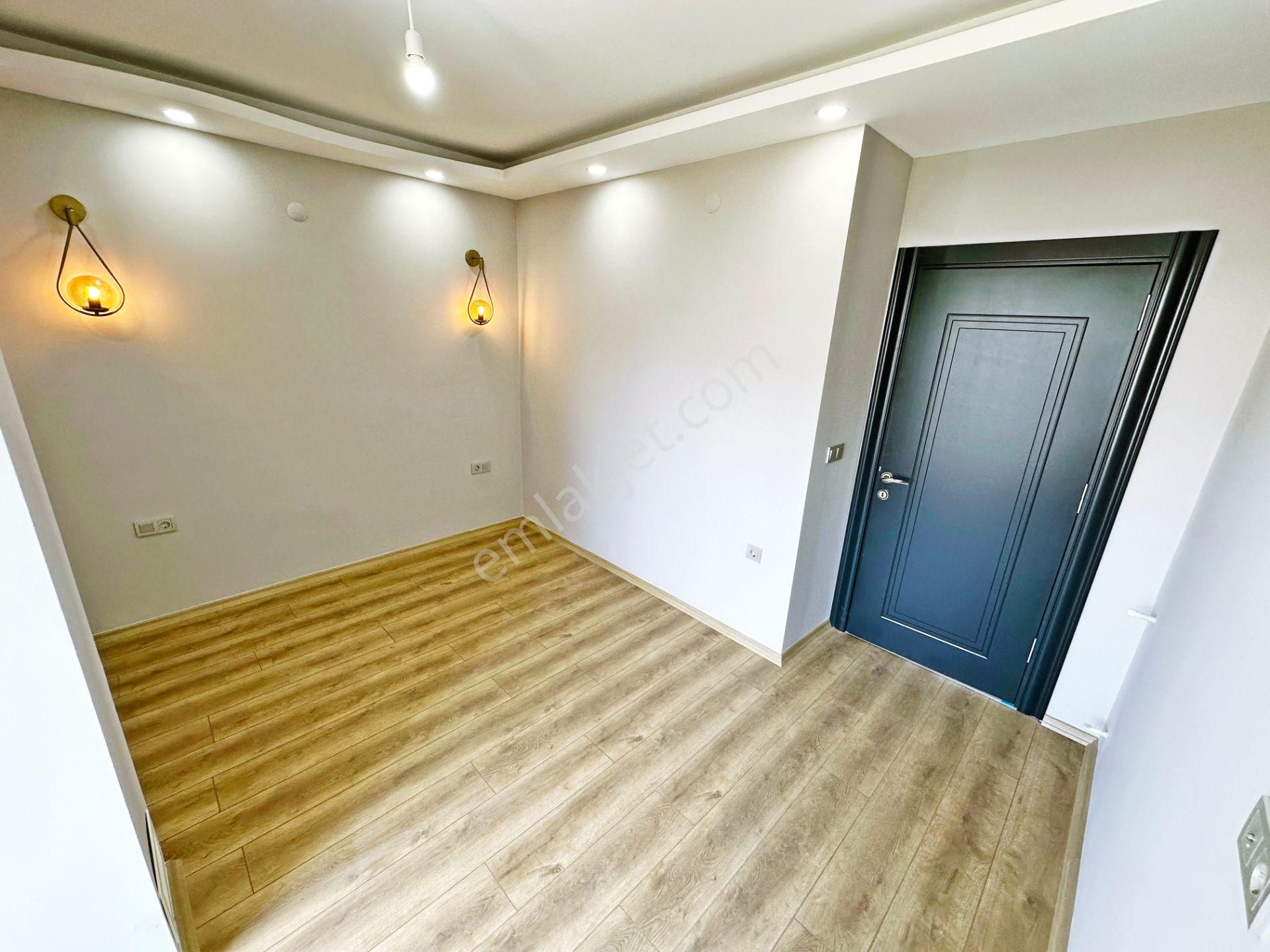 Ayanoğlundan Güre'de Denize Çok Yakın Sıfır Geniş Bahçeli Barbekülü Satılık 4+1 İkizmüstakil Villa - Görsel 17