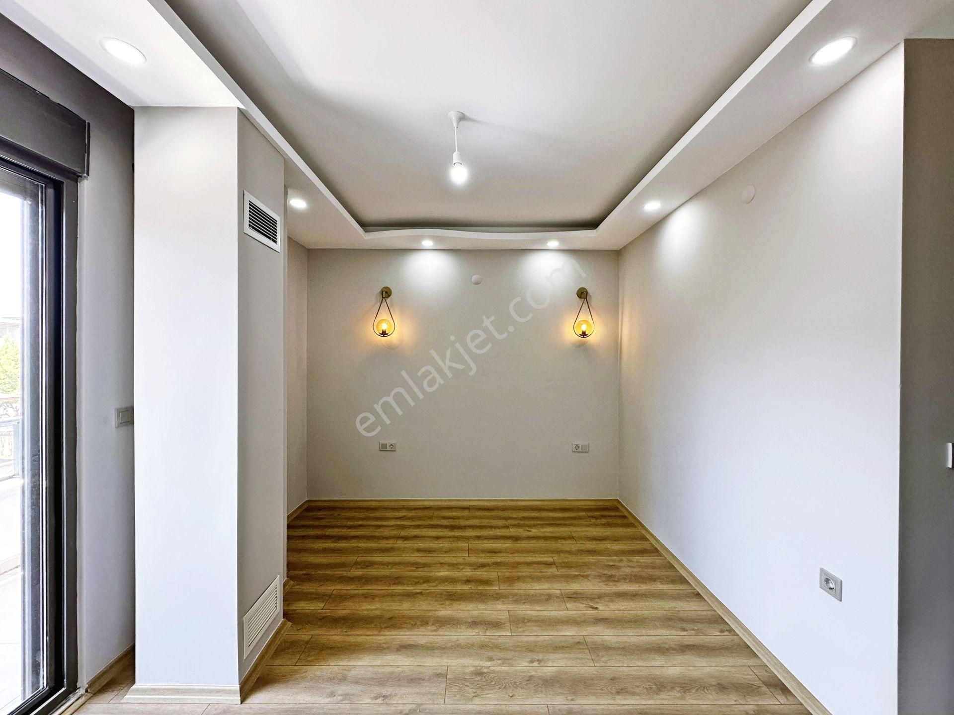 Ayanoğlundan Güre'de Denize Çok Yakın Sıfır Geniş Bahçeli Barbekülü Satılık 4+1 İkizmüstakil Villa - Görsel 18