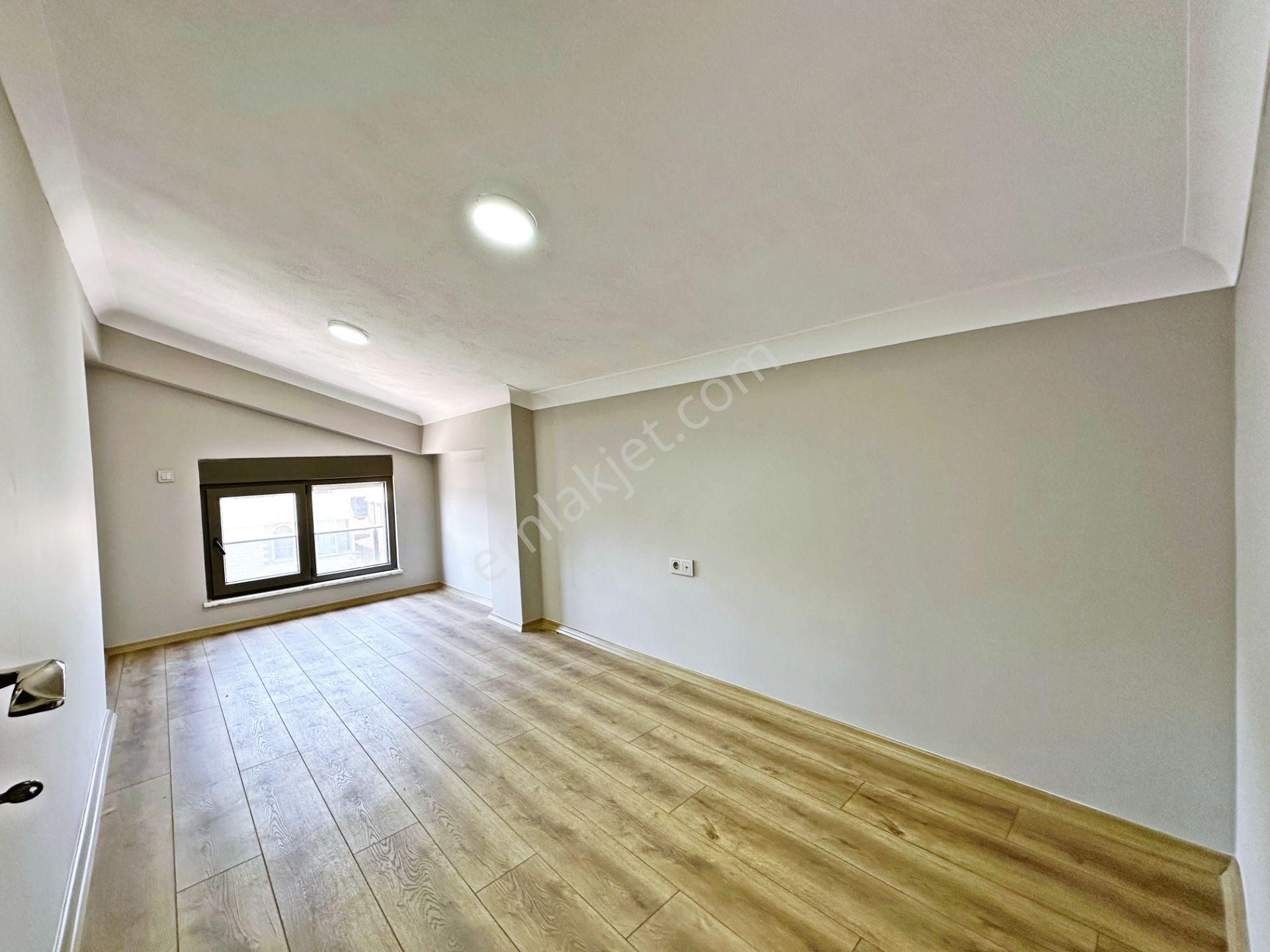 Ayanoğlundan Güre'de Denize Çok Yakın Sıfır Geniş Bahçeli Barbekülü Satılık 4+1 İkizmüstakil Villa - Görsel 30