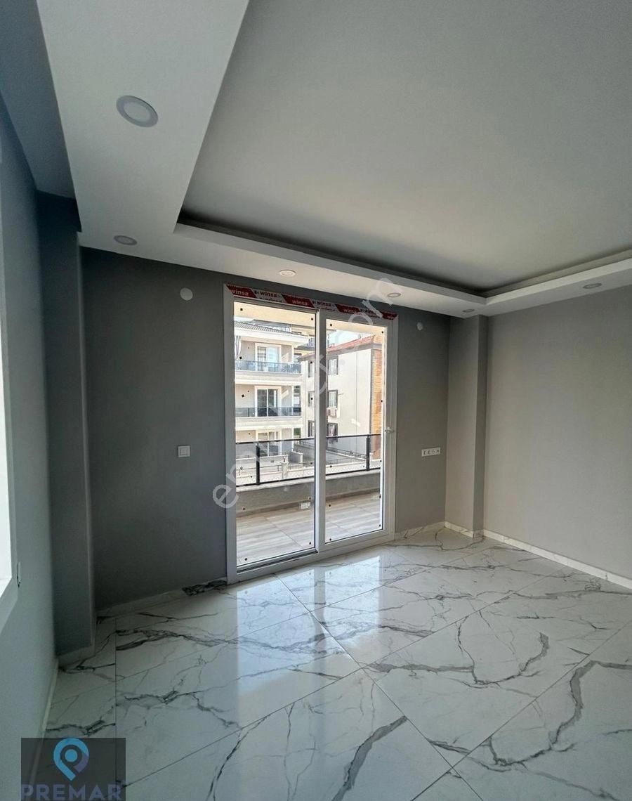 Ayvalık Altınova'da 3 Katlı Binanın 2 Katı 2+1 Sıfır Lüks Daire - Görsel 20