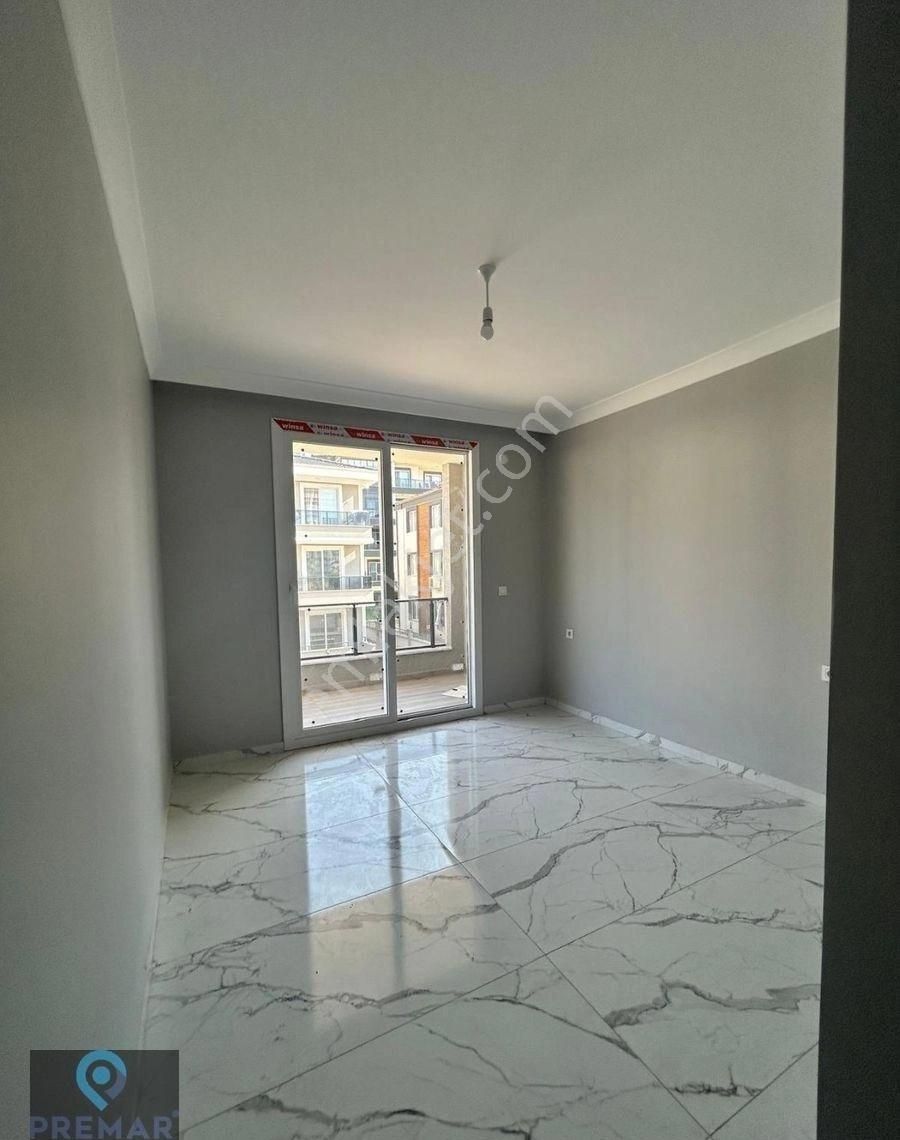 Ayvalık Altınova'da 3 Katlı Binanın 2 Katı 2+1 Sıfır Lüks Daire - Görsel 16