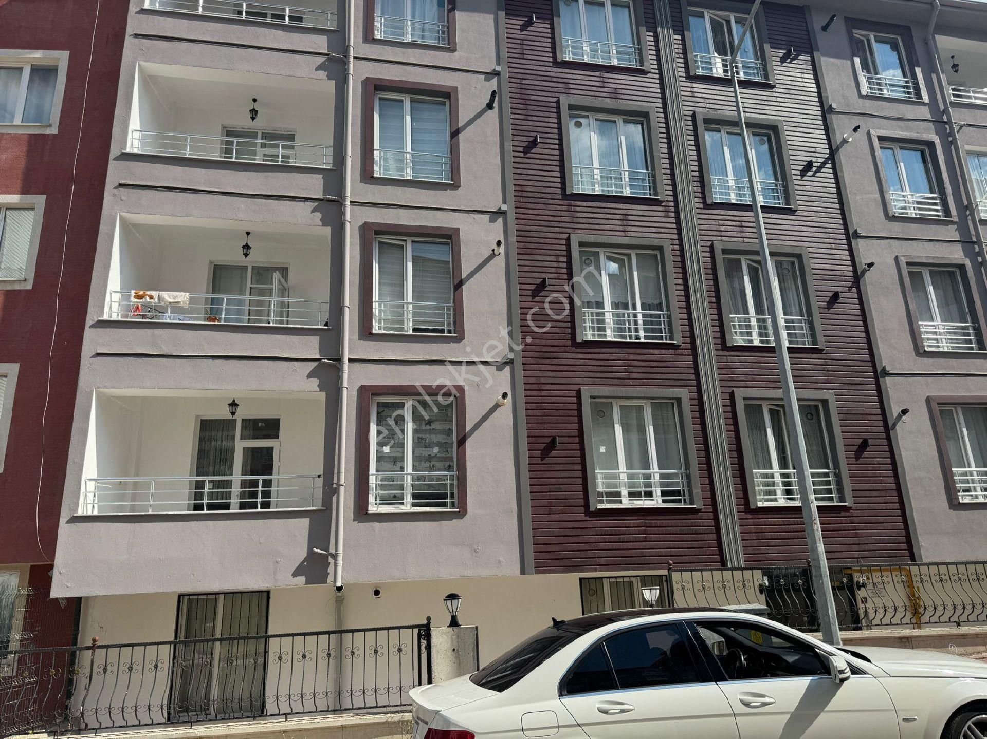 Epadan Çarşı Merkeze Yakın Satılık Lüx 2+1 Daire