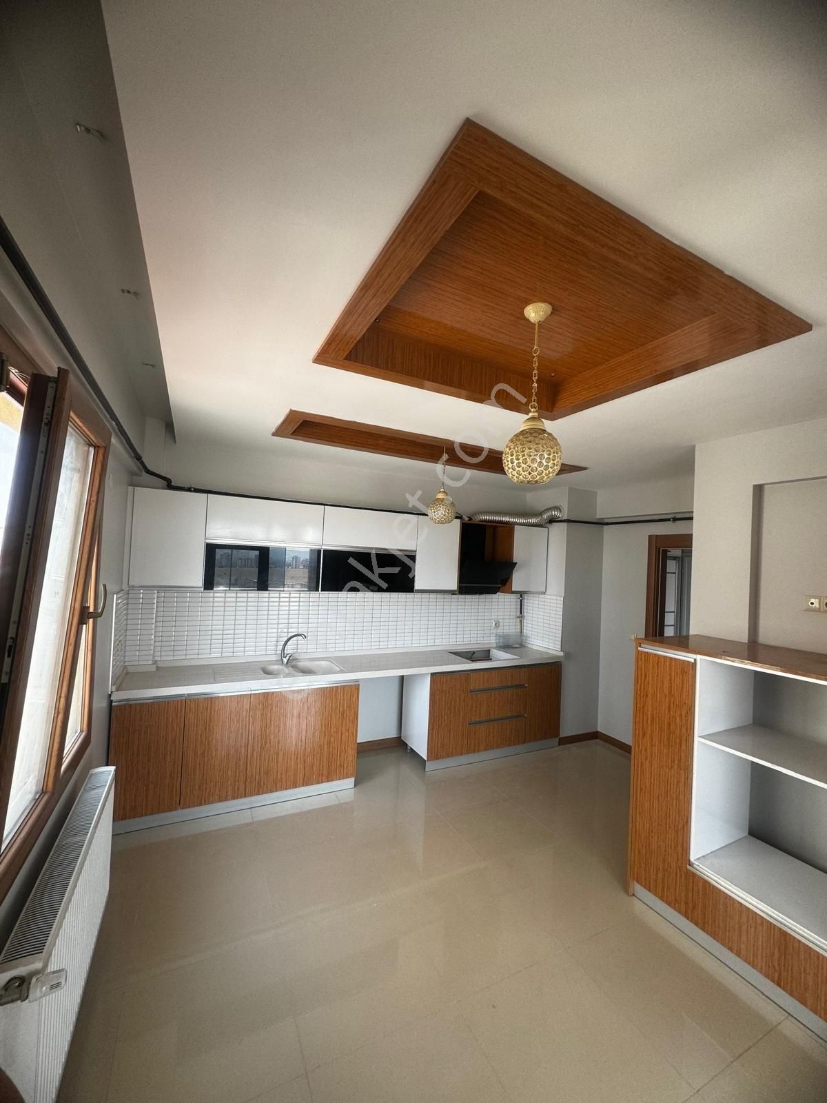 Serkent Cadde Üzerinde Site İçi 3+1 Daire