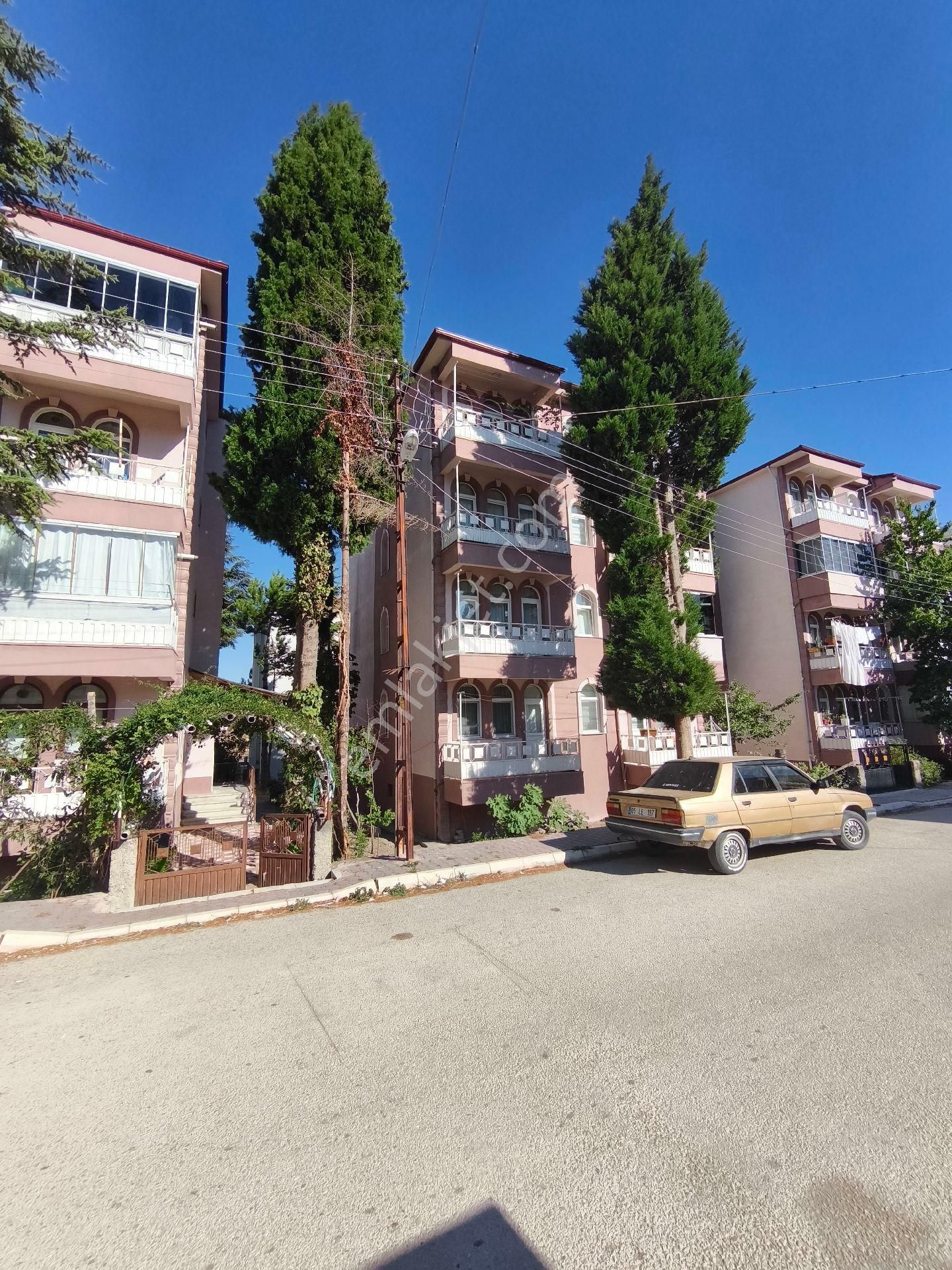 Acil!! Mk Yapı Emlak'tan 3+1 Satılık Daire