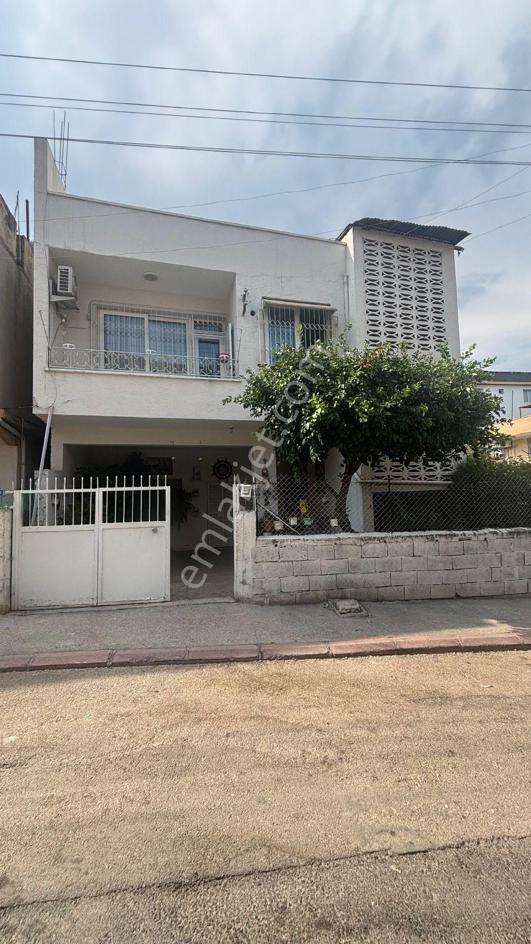 Mersin Toroslar Tozkoparan Mah. 2 Katli Müstakil Krediye Uygun