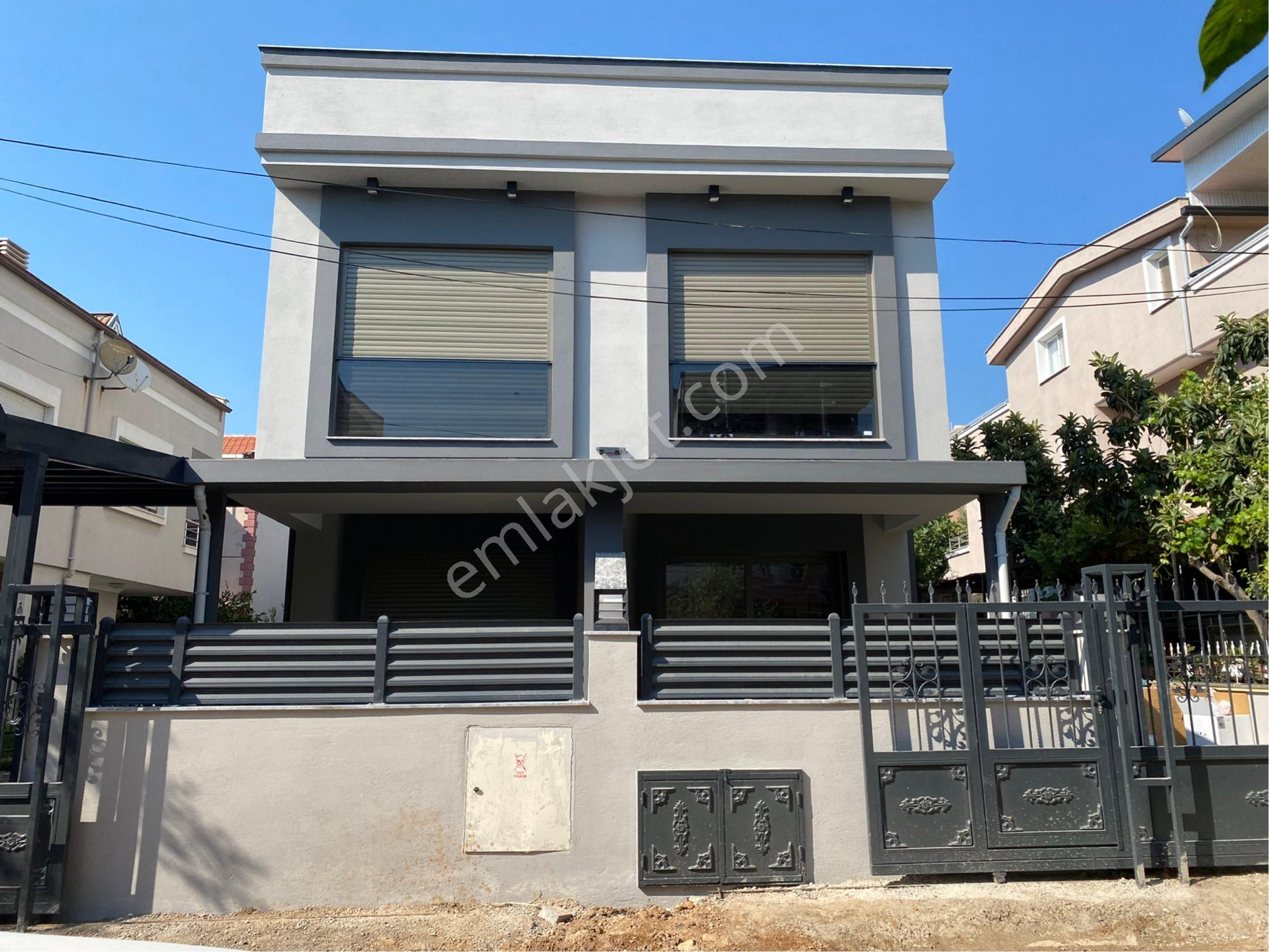 Özdere De Denize Yakın Büyük Bahçeli Villa