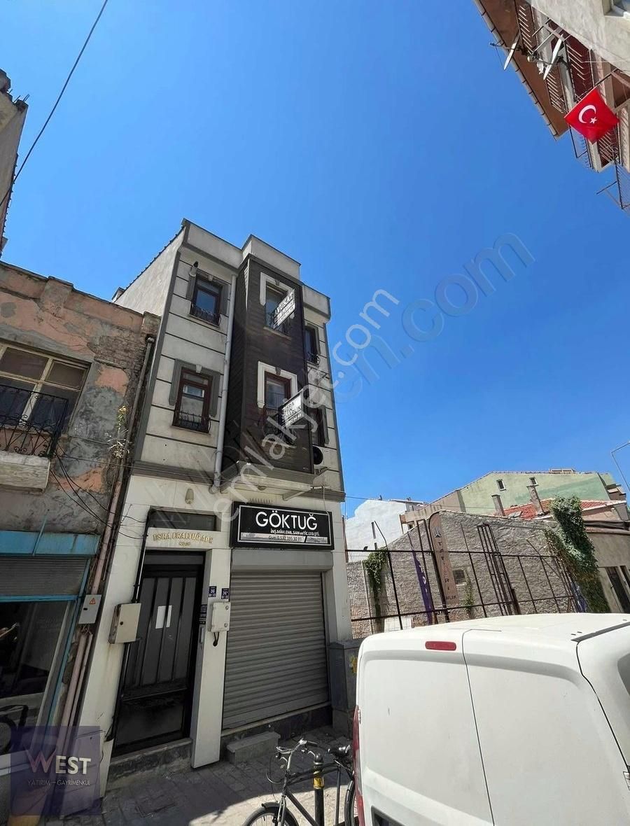 Merkez Köprü Başında Ev Ve Ofis Olabilecek 1+1 Dublex Daire