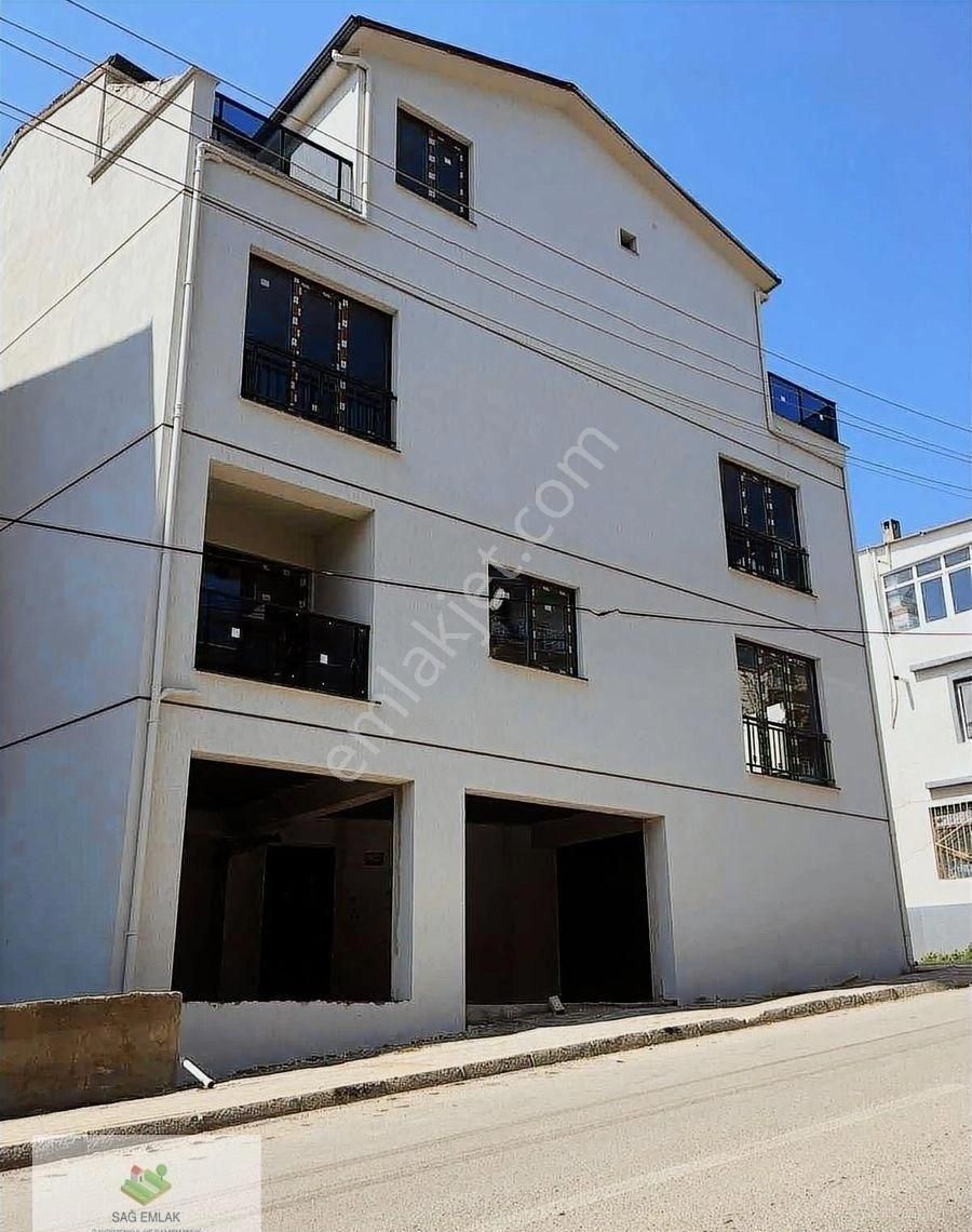 Bağlarbaşı'nda 2+1 Sıfır Satılık Ara Kat Daire Yerden Isıtma