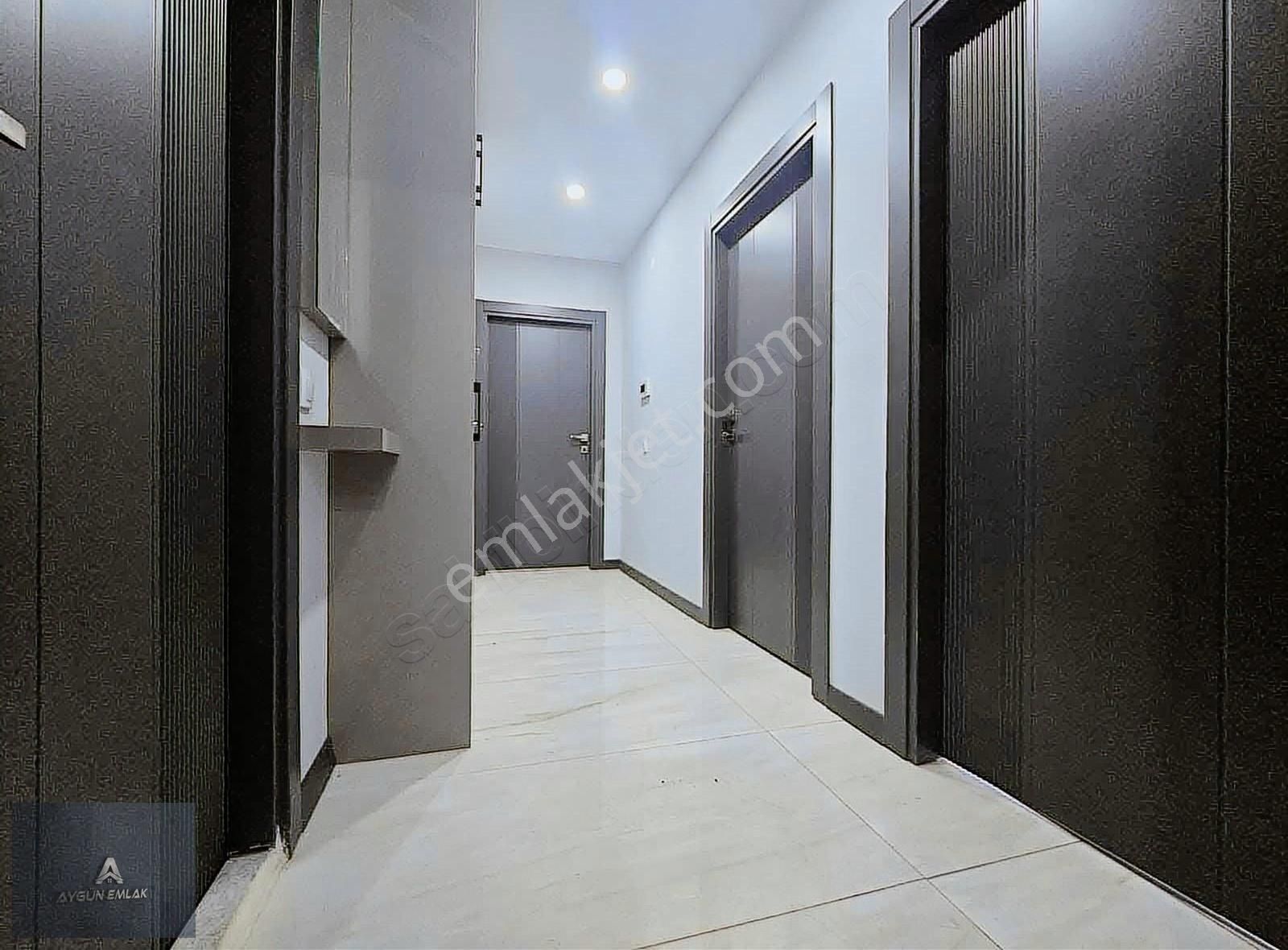 Çankaya'da Havuzlu Ultra Lüx Ara Katta 2+1 İskanlı Daire