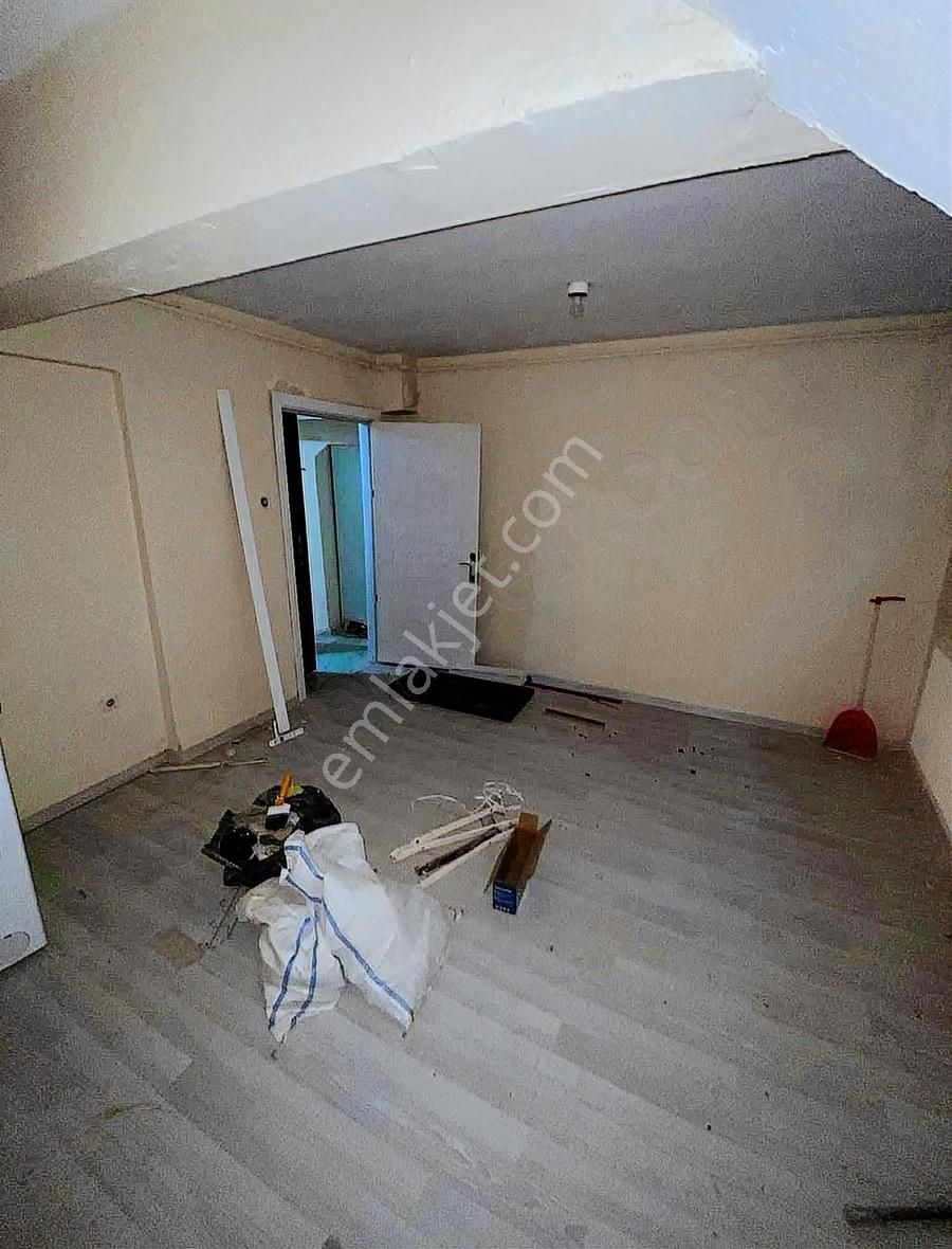 Bayrampaşa Orta Mah Satılık Daire