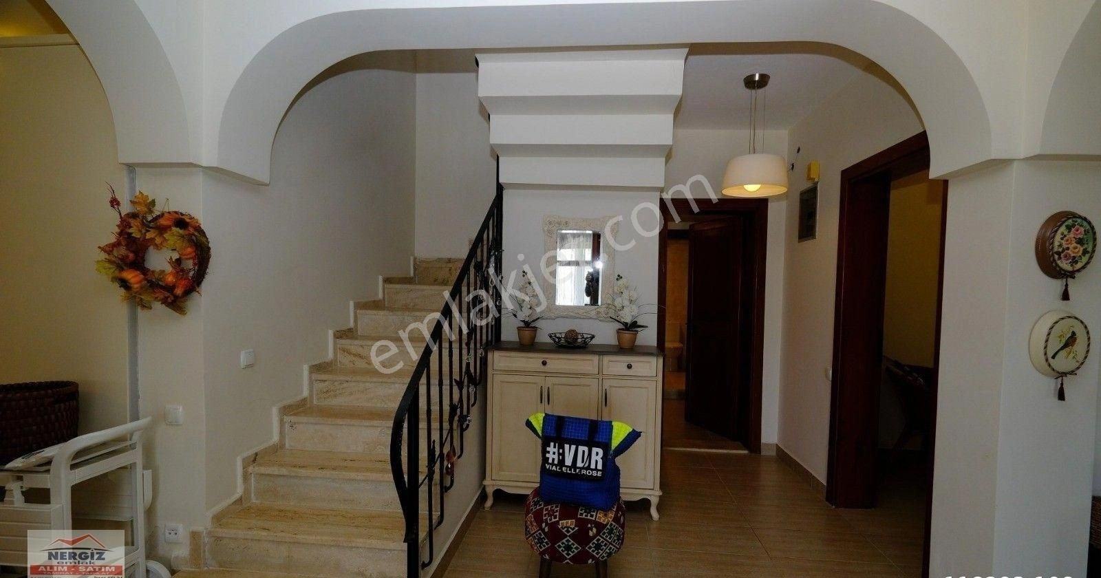 Maya Sitesinde Geniş Bahçeli Kapanmaz Manzaralı Satılık Dubleks Villa - Görsel 13