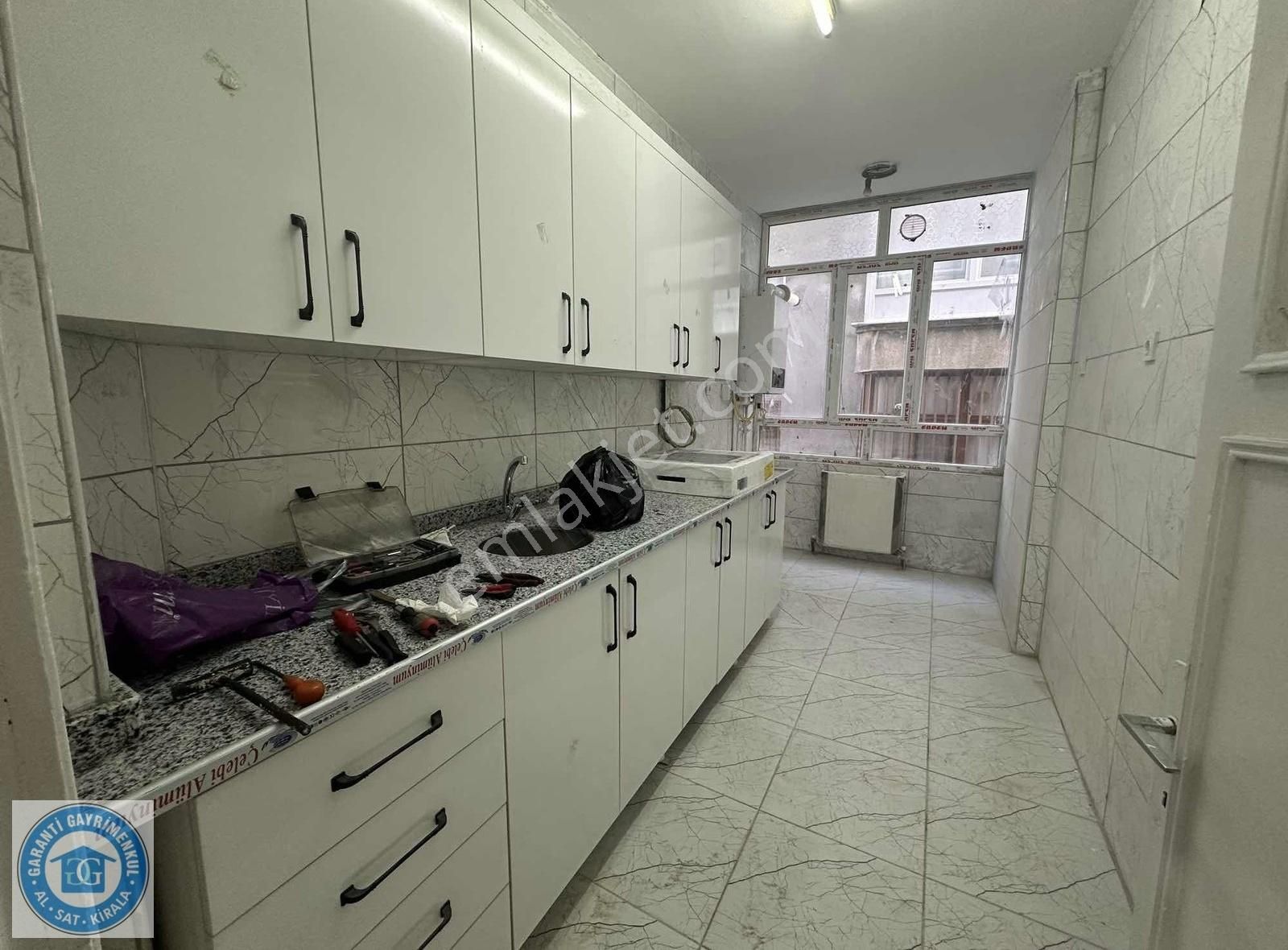 Lise Caddesinde Kiralık 3+1 Daire
