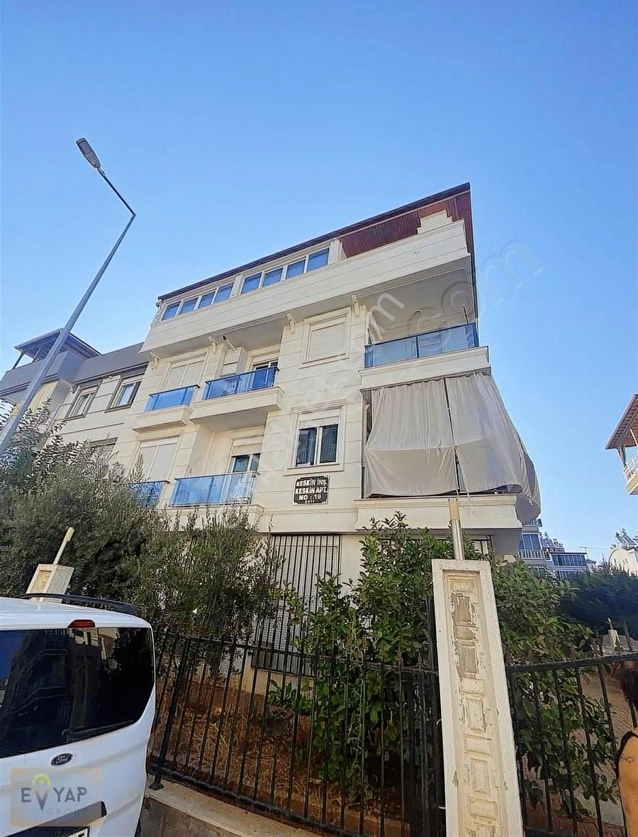 Kütükçü Mahallesinde Doğalgazlı 2+1 Ara Kat Satılık Daire