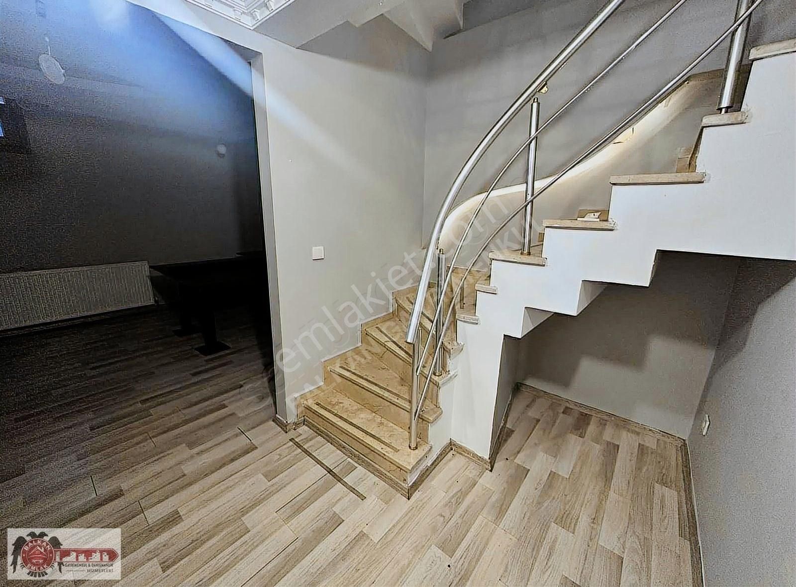 Ahi Kent Sitesi 5+1 Müstakil Kiralık Villa - Bahçeli Otoparklı - Görsel 27