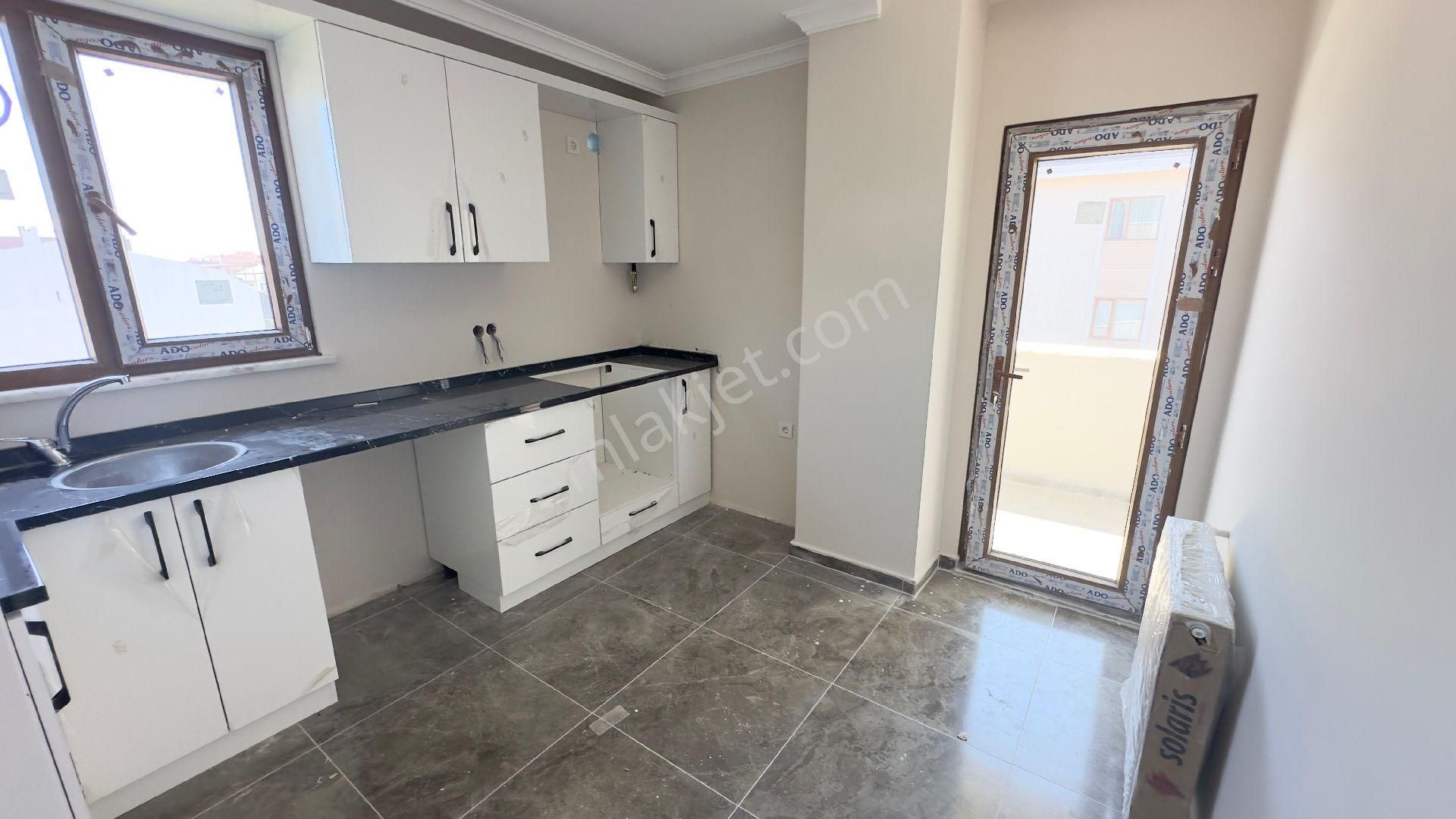 İstanbul Sultanbeyli Orhangazi De Satilik 3+1 Sıfır Daire