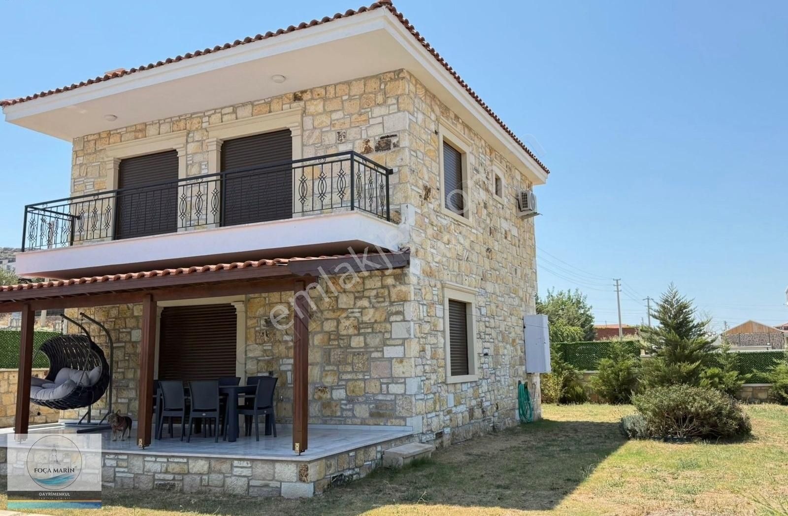 Foçaköy'de Müstakil Geniş Bahçeli Müstakil Havuzlu 3+1 Villa - Görsel 4