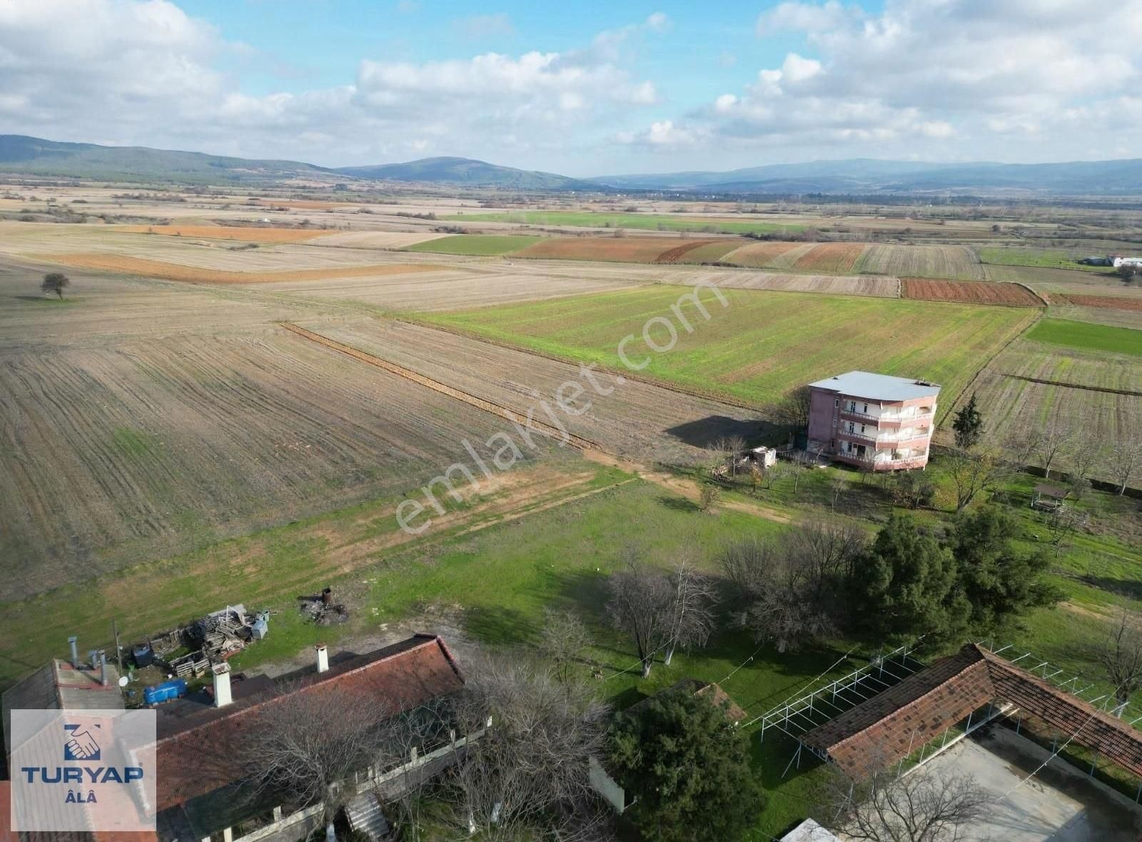Turyap Ala Gayrimenkul'den Edirne Keşan'da Acil İhtiyaçtan Satıl