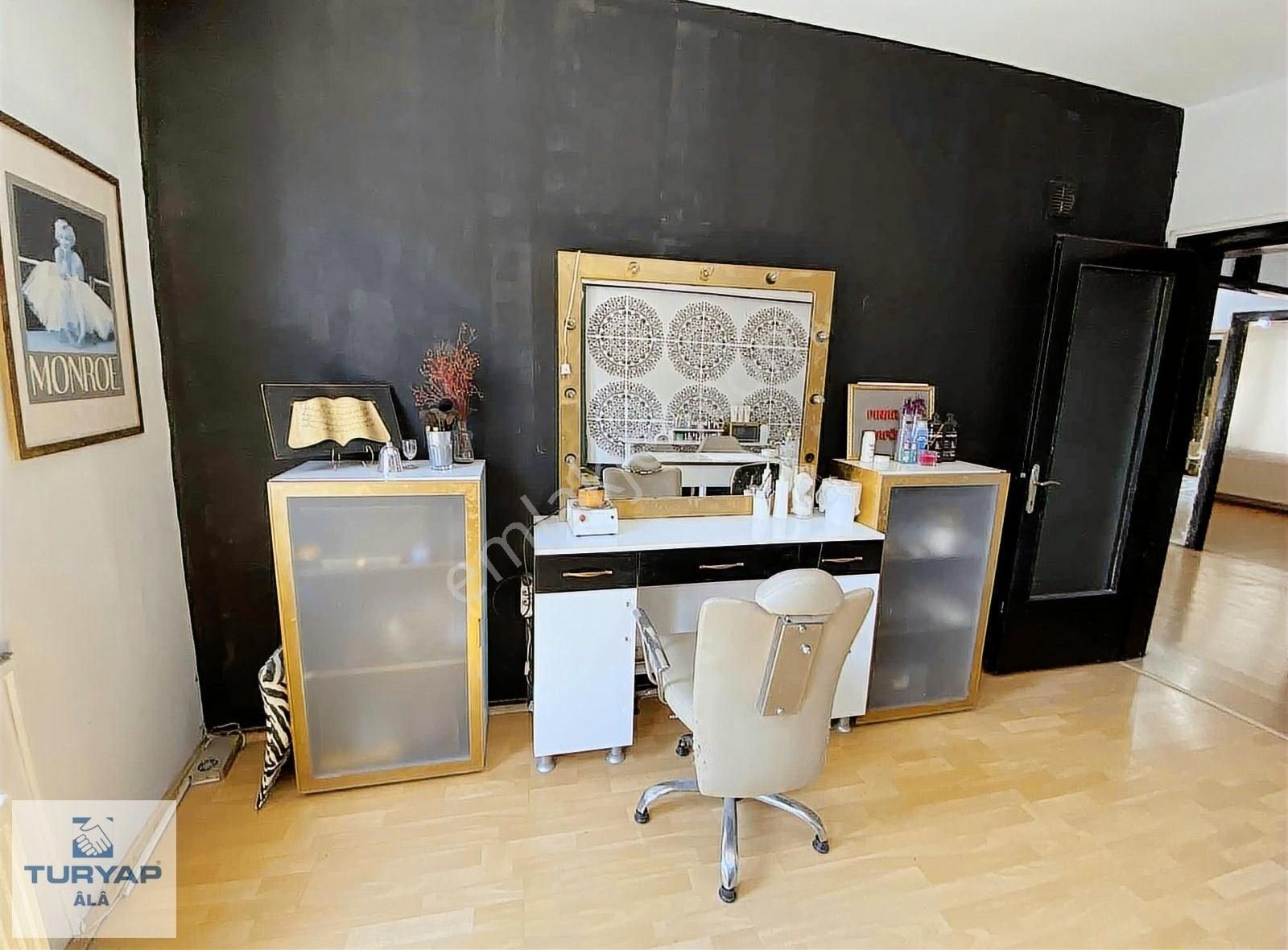 500 Evler Hürriyet Mah. Devren Kiralık Kuaför Salonu - Görsel 13