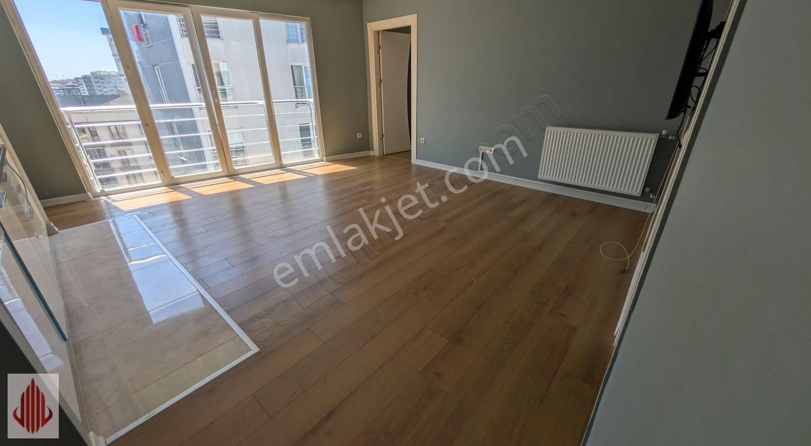 Güvenlikli Site İçerisinde 1+1 Daire