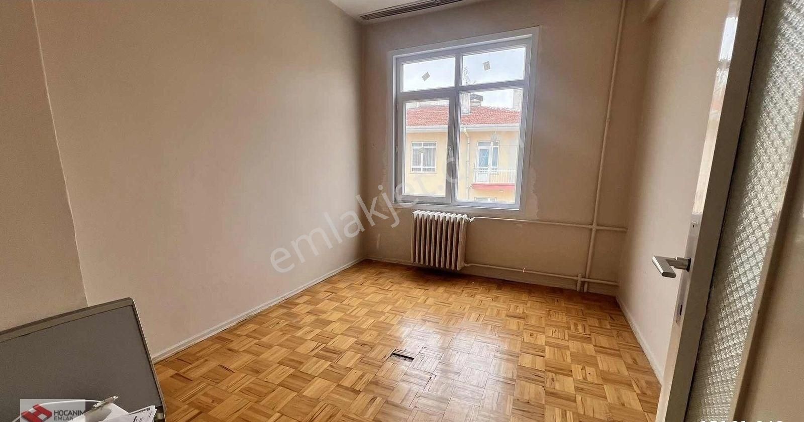 Çankaya Atakule Yakını Kırkpınar Sok.3+1 Otoparklı