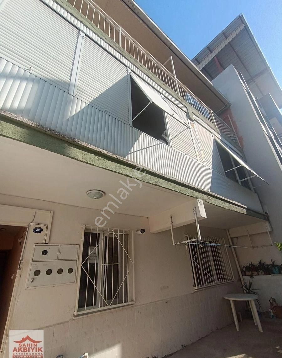Bayraklı Tepekule Mah 2+1 D.gazlı 80m2 Çift Cephe