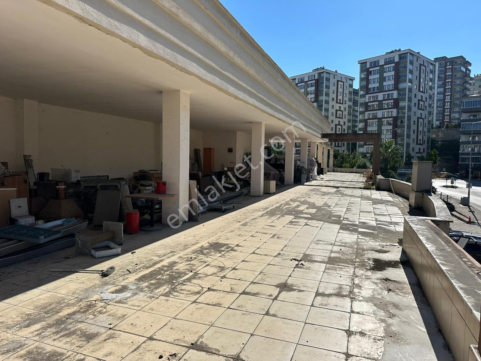 Trabzon Çukurcayırda 780 M2 Kiralık Dükkan - Görsel 24