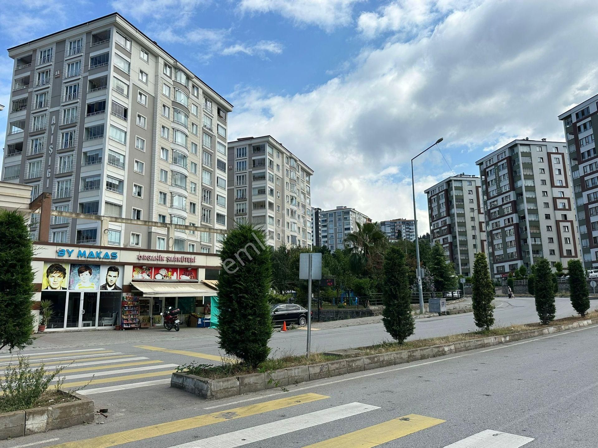 Trabzon Çukurcayırda 780 M2 Kiralık Dükkan - Görsel 8