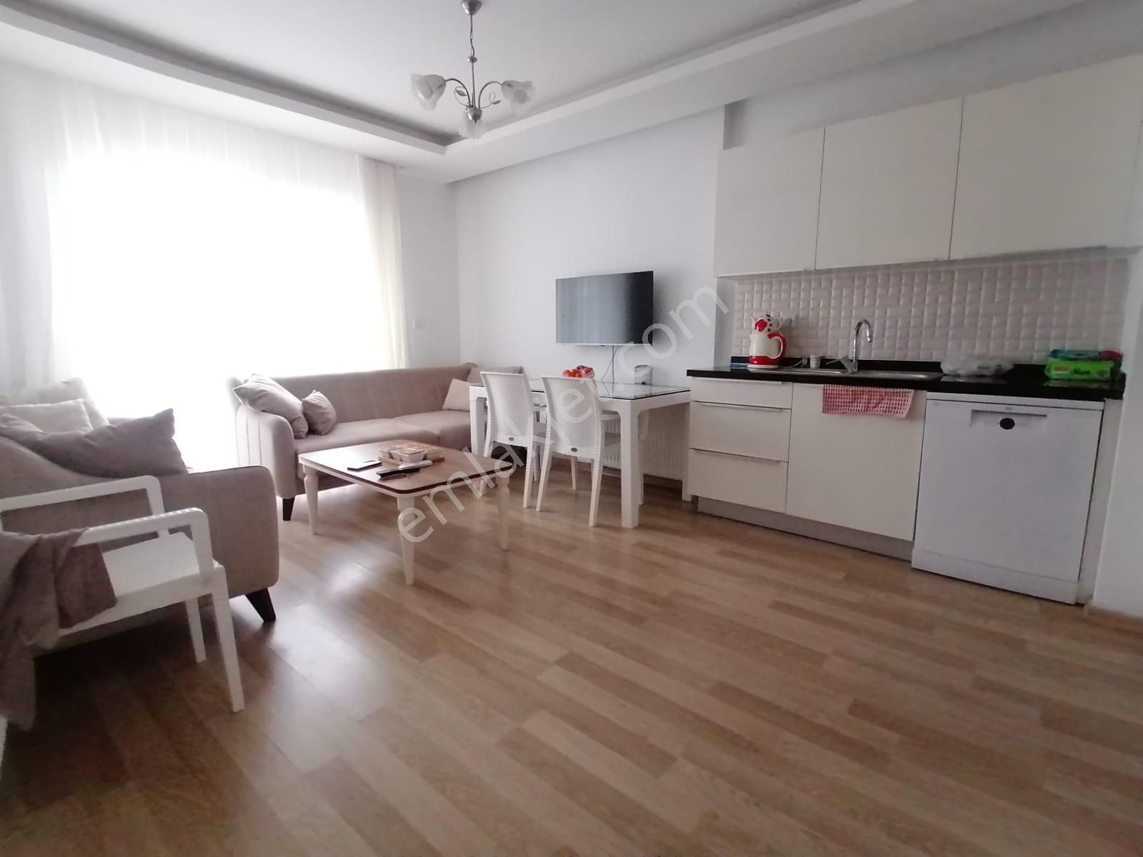 Gürselpaşa Mahallesi Öğretmeneler Bul.ultra Lüks Sitede Eşyalı 1+1 Daire