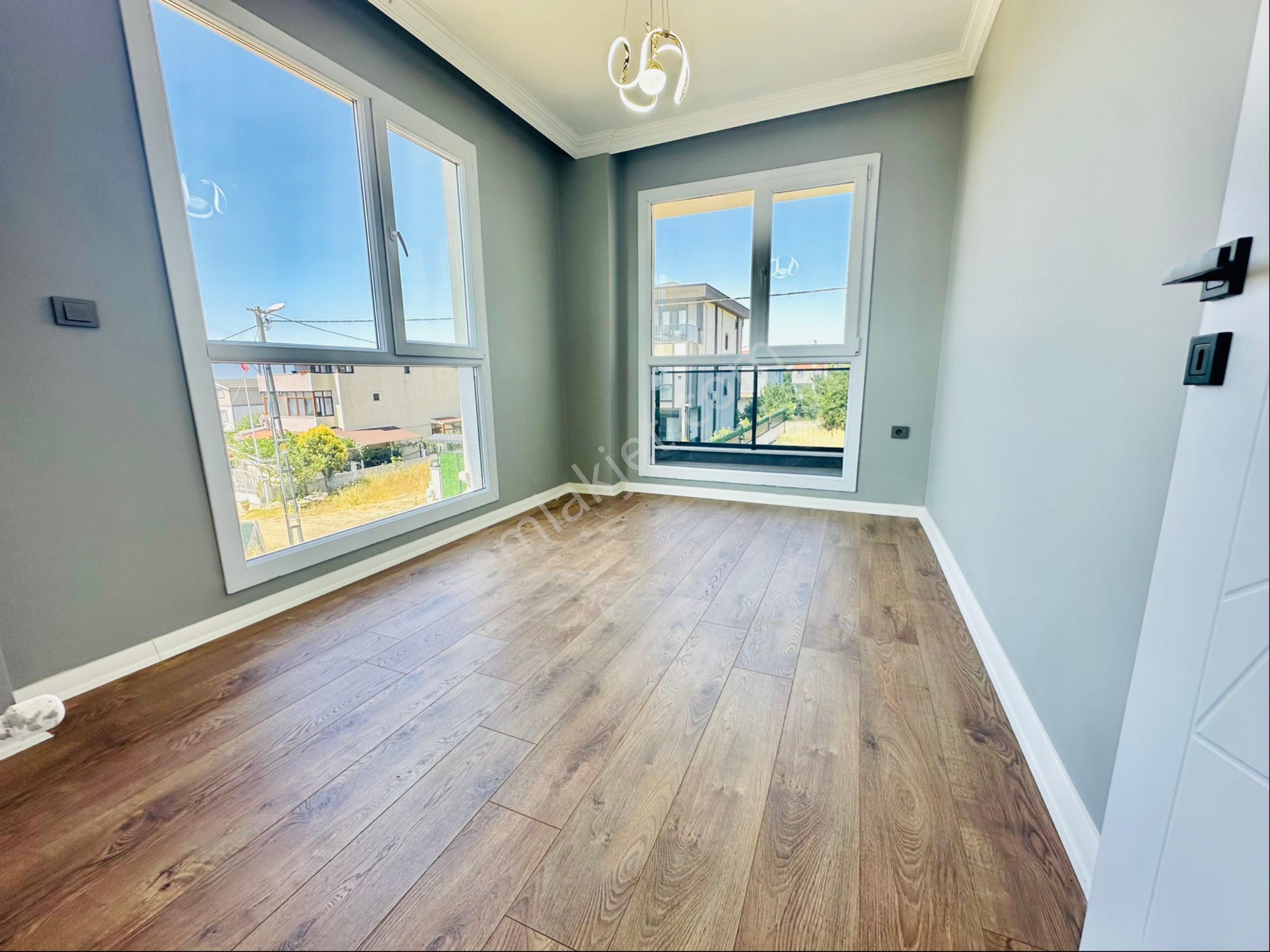 Demireller Emsali Olmayan Beyaz Şato Müstakil Bahceli Villa - Görsel 20