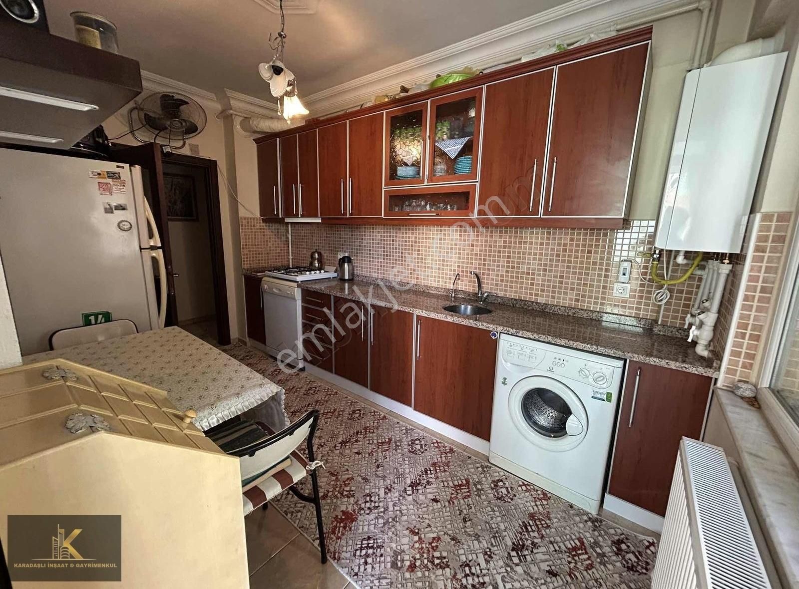 Antalya Kepez Teomanpaşada Satılık 3+1 Geniş Daire