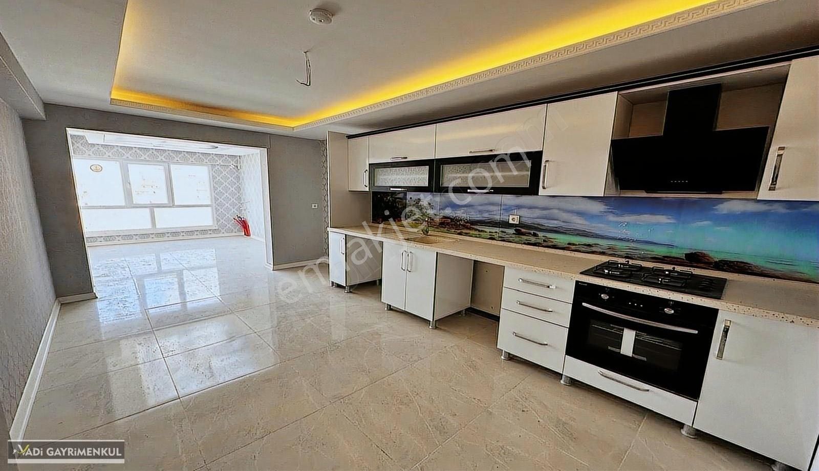 Vadi'den Karakayada Çift Mutfak-çift Giriş-iskanlı-güney C.- 6+1