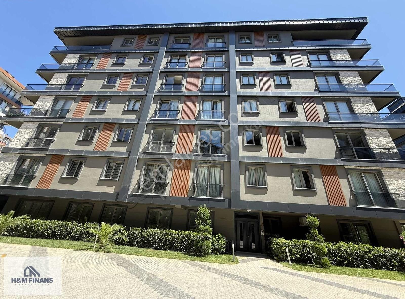 Çengelköy Has Bahçe Evleri 2. Kat 3,5+1 Satılık Daire