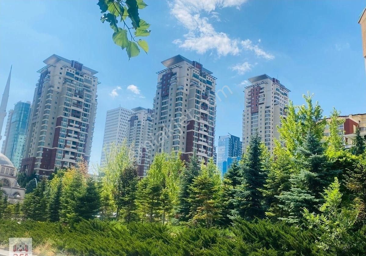 Çukurambar'da Hayat Sebla'da Manzaralı Lüks Eşyalı 4+1 Daire