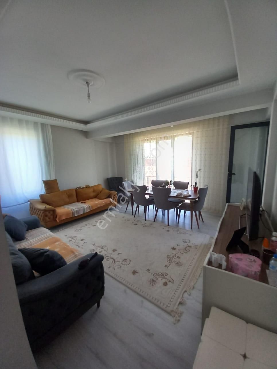Çiftlikköy Sultaniye Mahallesinde Satılık Daire