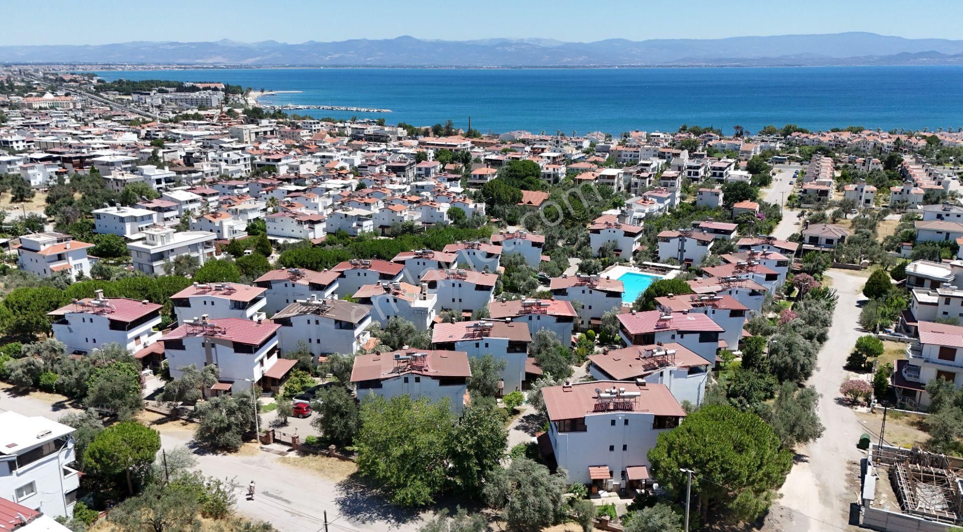 Tek Yetkili Güre De Site İçinde Ortak Havuzlu Satılık 4+1 Villa - Görsel 2