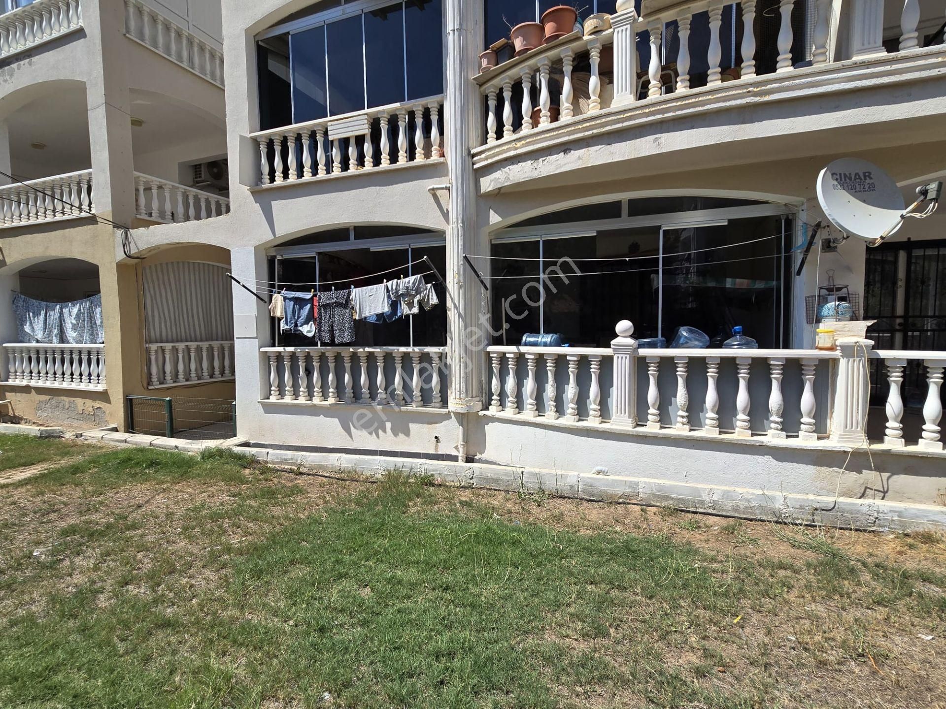 Akbük En Geniş Dairelerine Sahip Sitede Cam Bakonlu 2+1 Daire