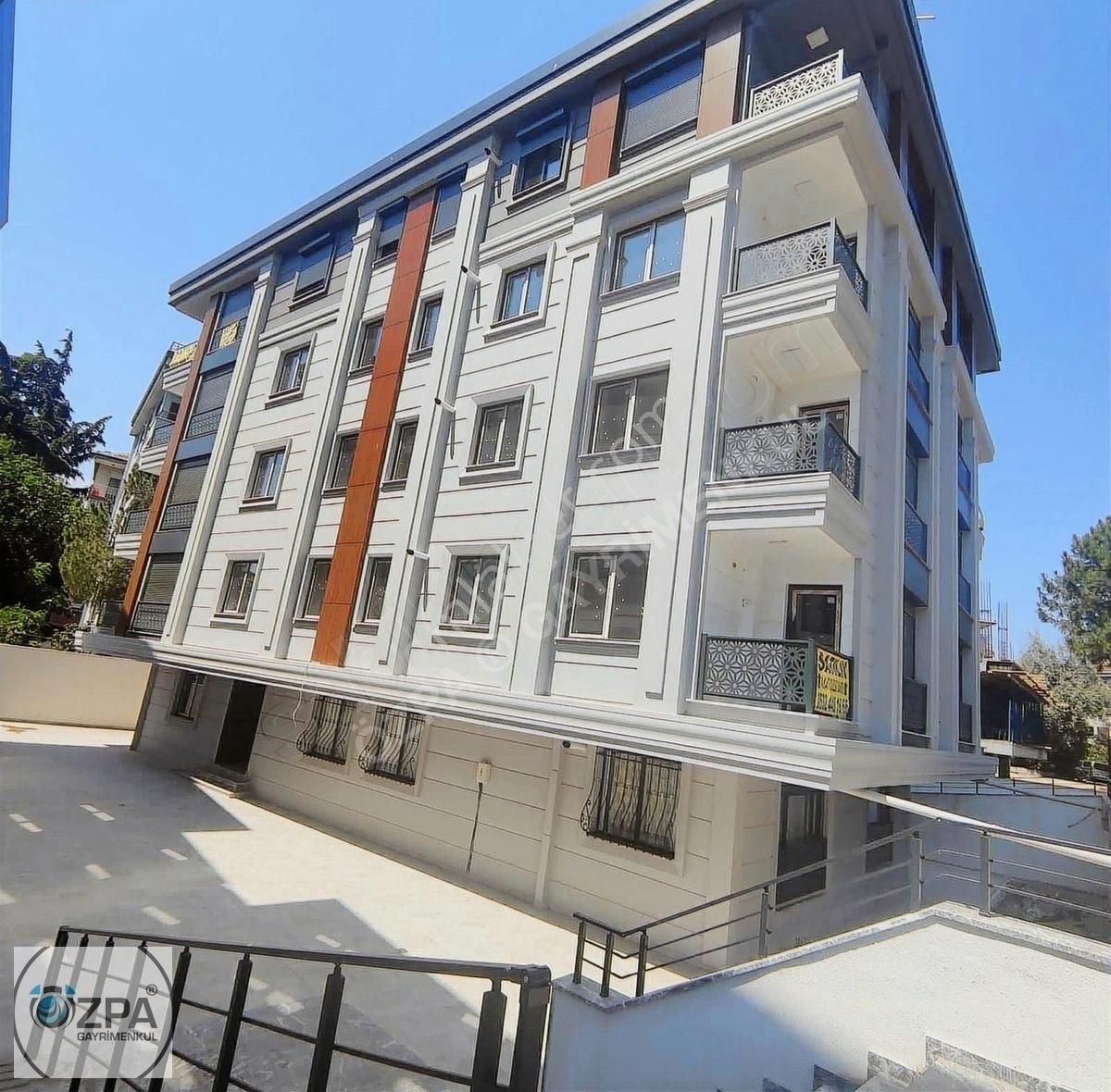 Özpa Gayrimenkul'den Bahçelievler Mah. 150 M² 3+2 Satılık Daire