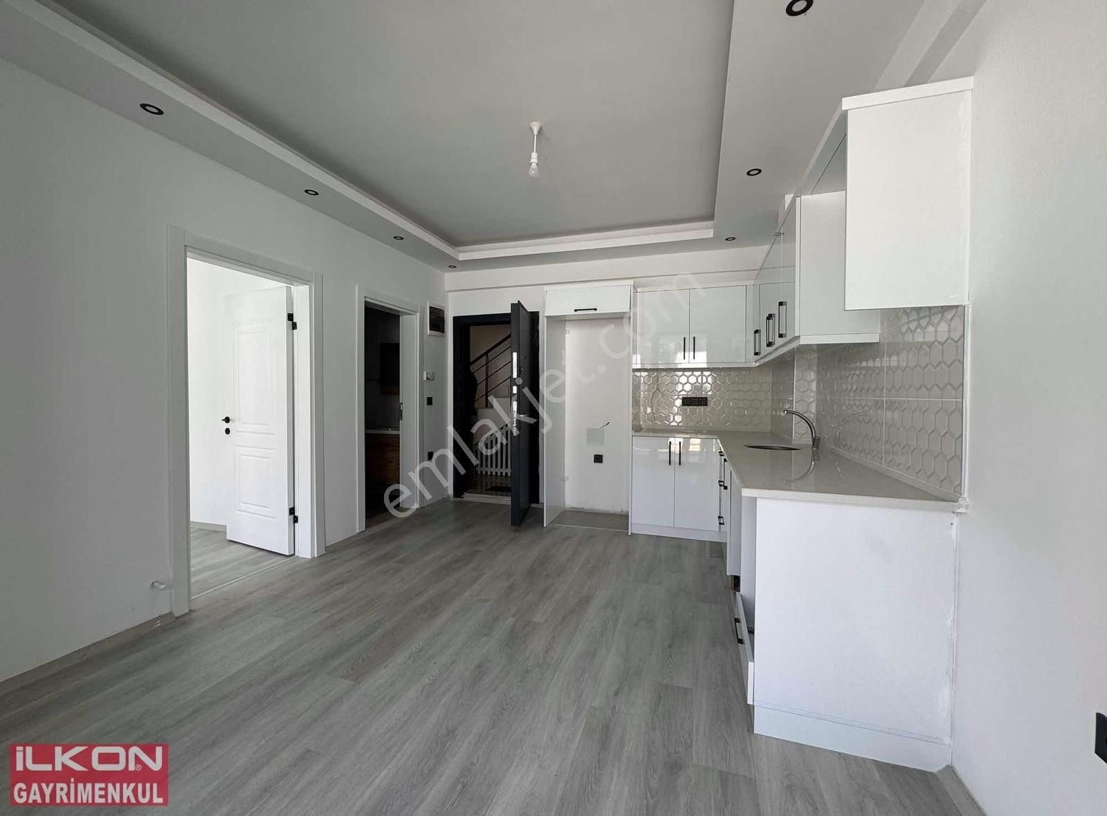 Foça Mah'de İlkon'dan Bahçeli Zemin Kat Kiralık 1+1 Sıfır Daire