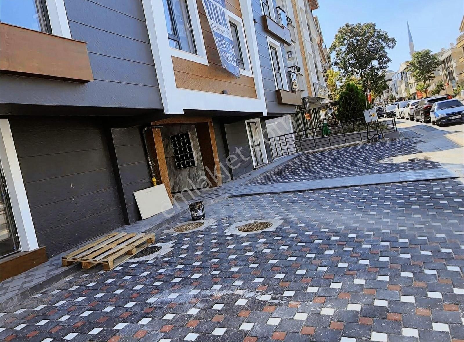 Vedat Dolakay Cad.üzerinde 2+1 Satılık Sıfır Daire
