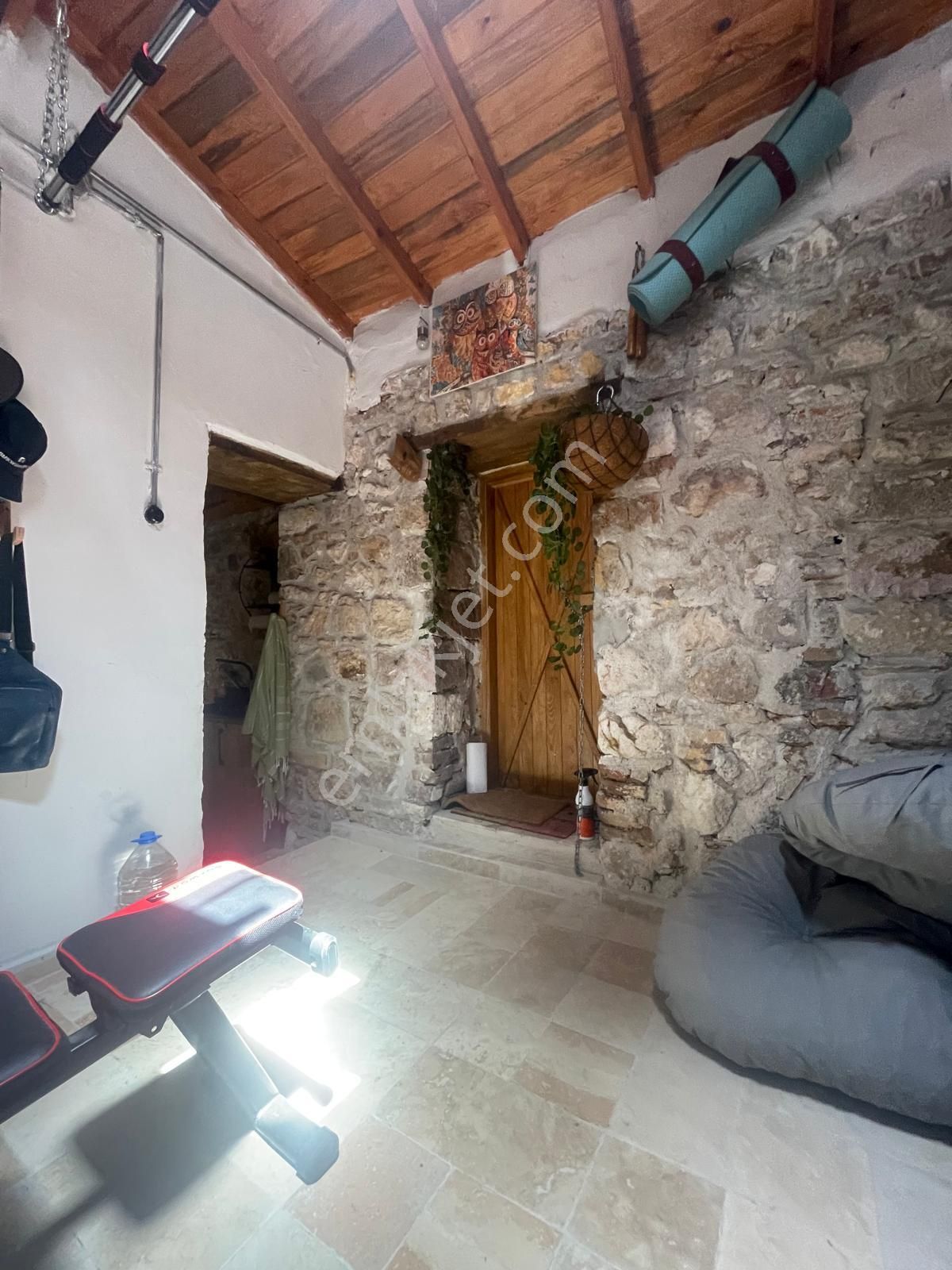 Ayvada'dan Ayvalık Merkez'de Deniz Manzaralı Ve Bahçeli 2 Katlı Taş Evi - Görsel 18