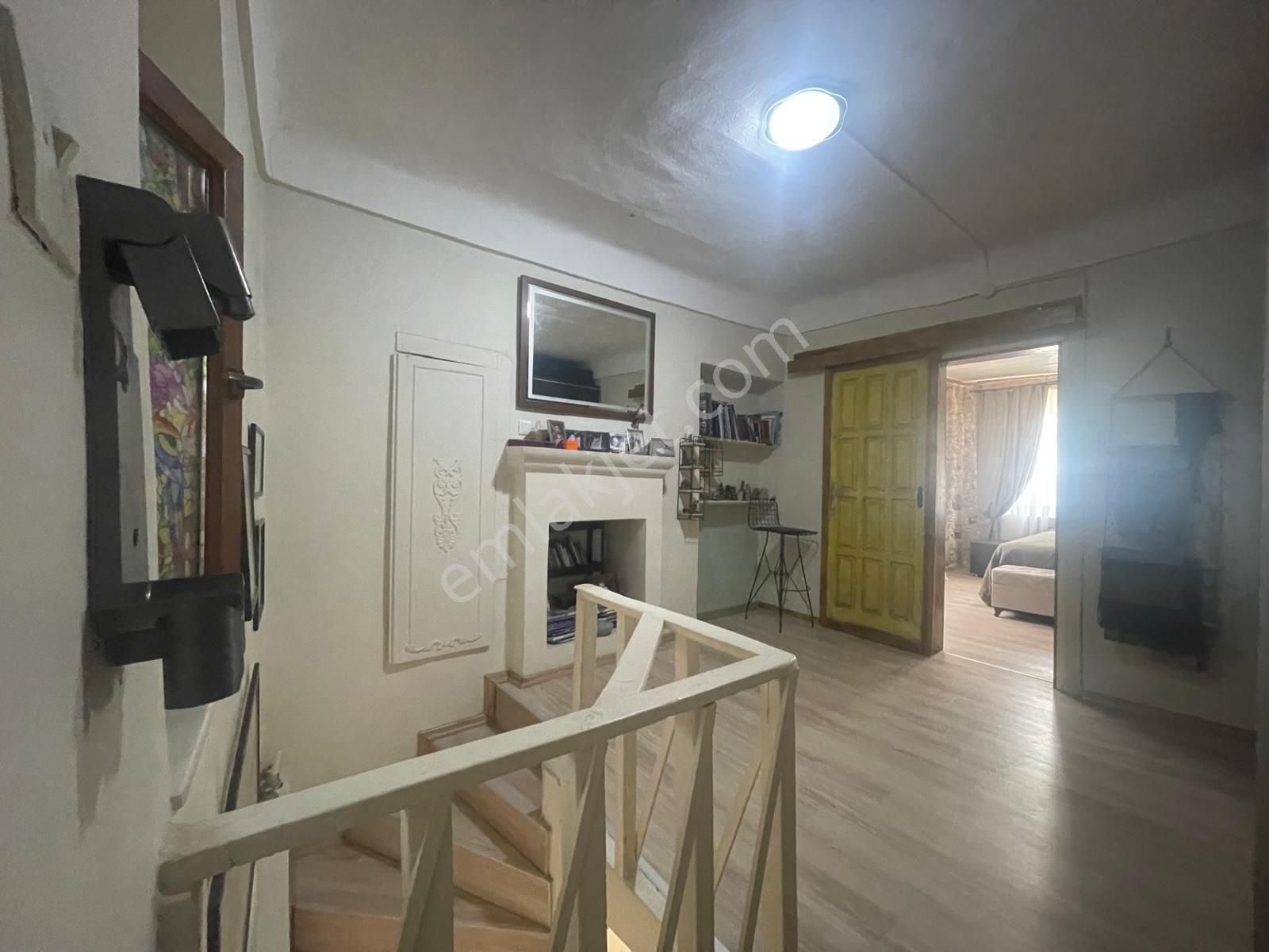 Ayvada'dan Ayvalık Merkez'de Deniz Manzaralı Ve Bahçeli 2 Katlı Taş Evi - Görsel 13