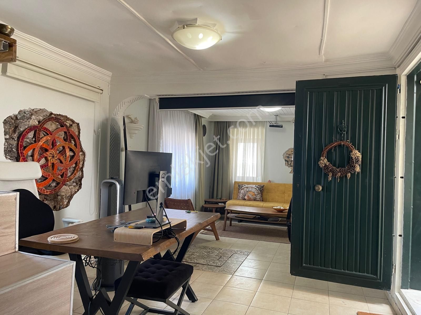 Ayvada'dan Ayvalık Merkez'de Deniz Manzaralı Ve Bahçeli 2 Katlı Taş Evi - Görsel 2