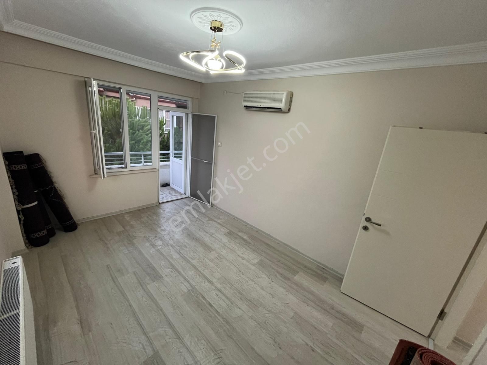 Akçay Köşemden Denize Yürüme Mesafesinde Daire - Görsel 3
