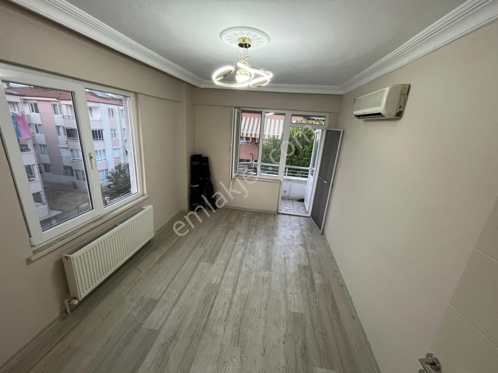Akçay Köşemden Denize Yürüme Mesafesinde Daire - Görsel 4