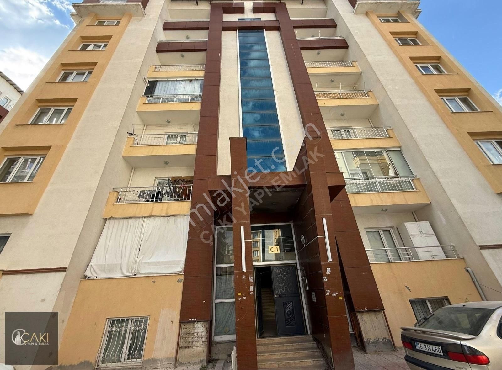 Çakı Yapı Emlaktan 1+1 Satılık Daire