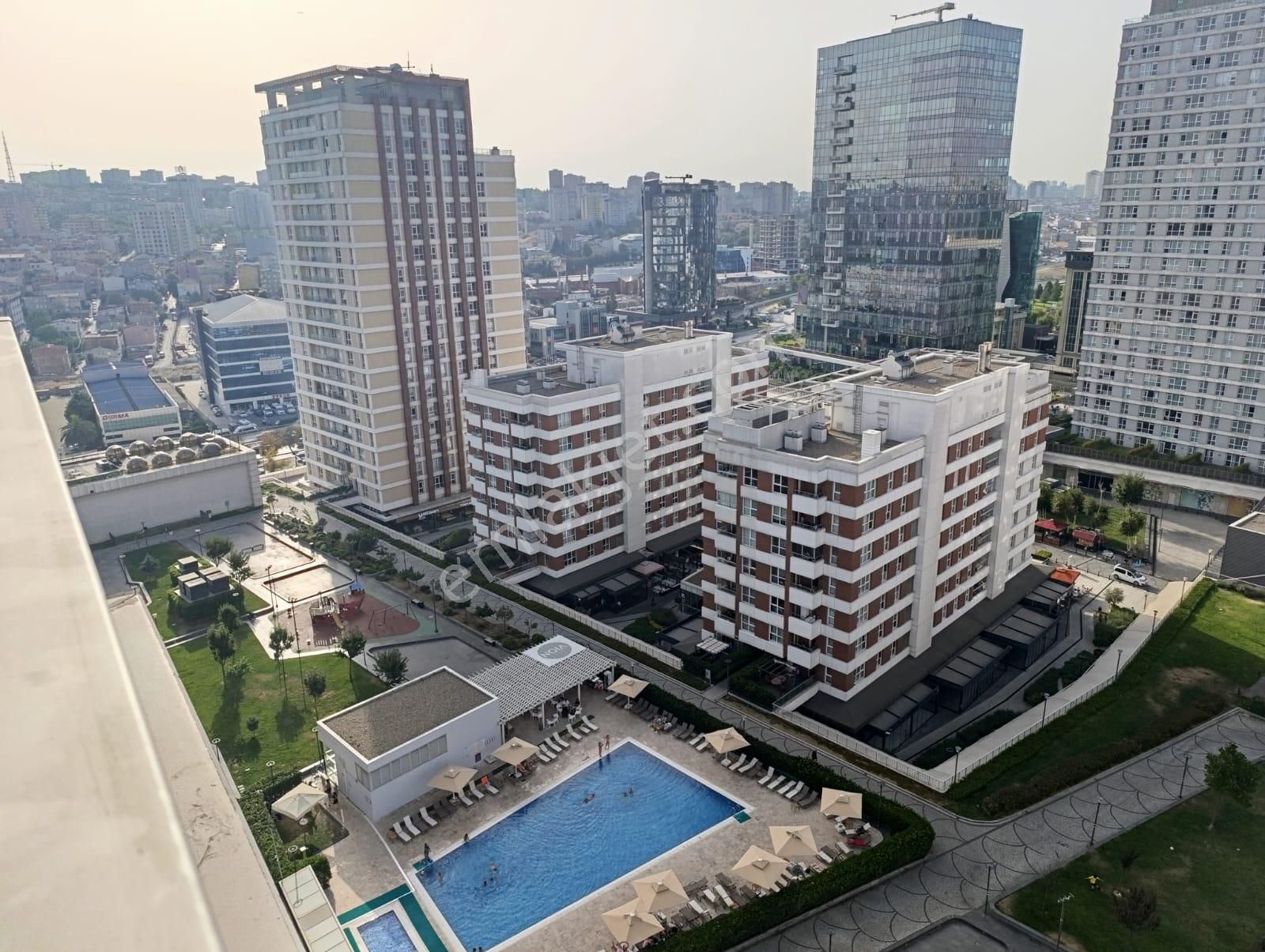 ️ Nurol Park 15. Katta Oasis Cadde Manzaralı Şık 3+1 Daire