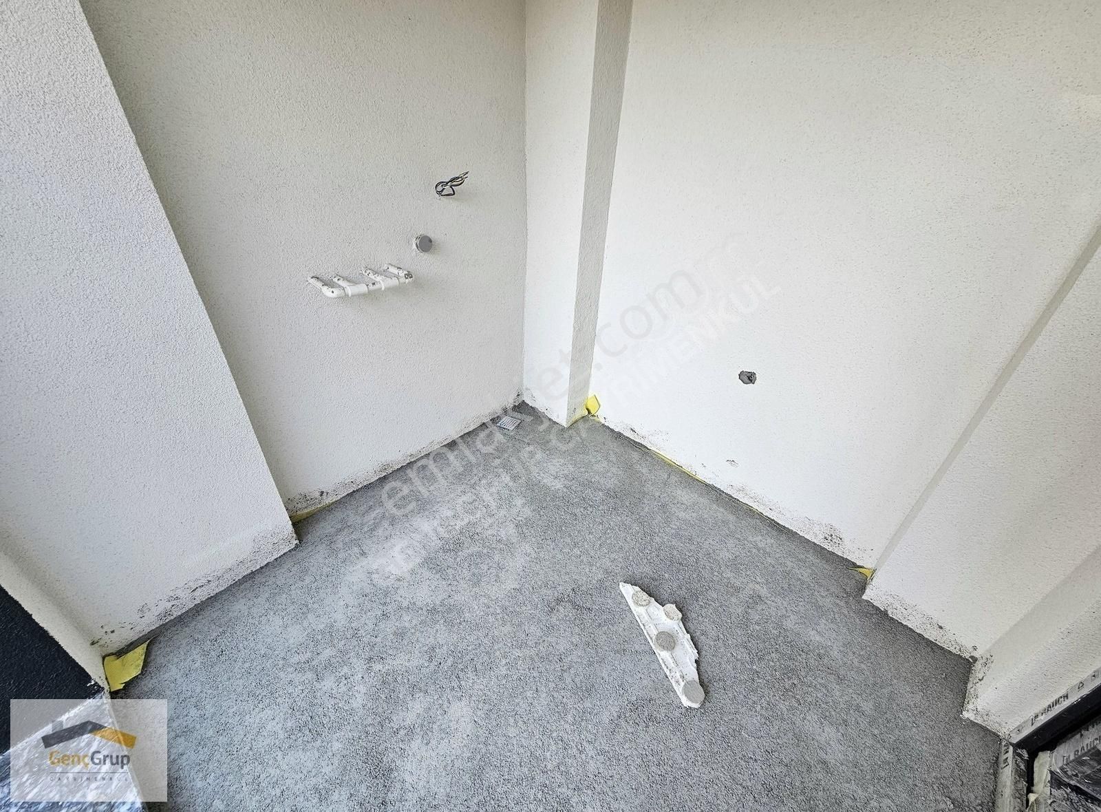 *genç Grup* Atatürk Cd Yakını Yerden Isıtma Balkon 2+1 Lüx Daire